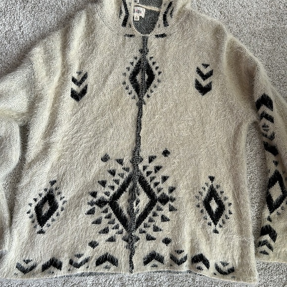 Aztec Bibi Top - Picture 3 of 7